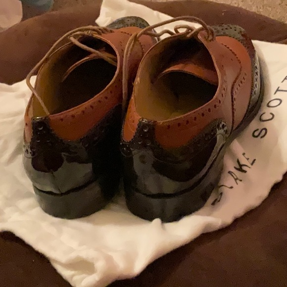 Women’s Wingtip Oxfords - Picture 3 of 5